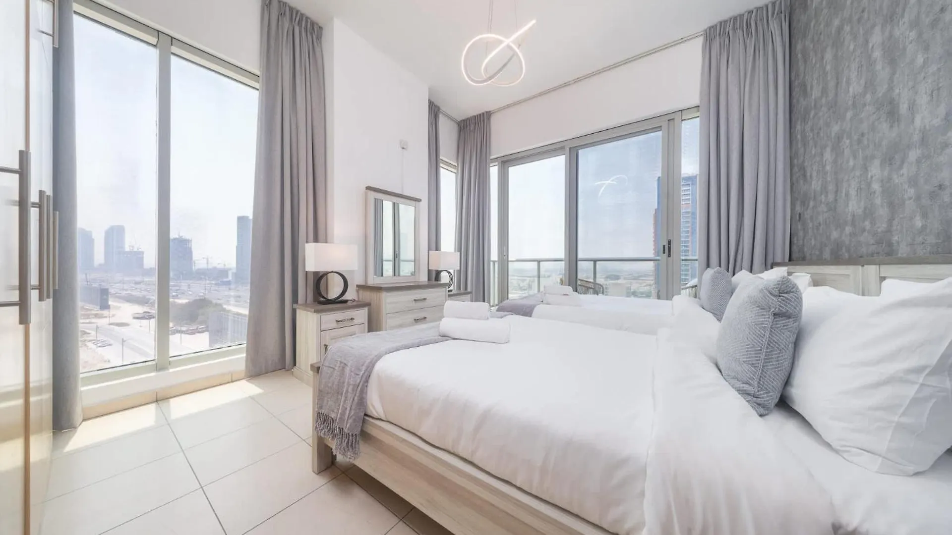 Impz Spacious Apartment For 6 People! Dubai